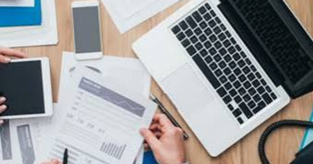 How to Budget When You Are Too Stressed to Look at Your Bank Account using a simple monthly budget planner